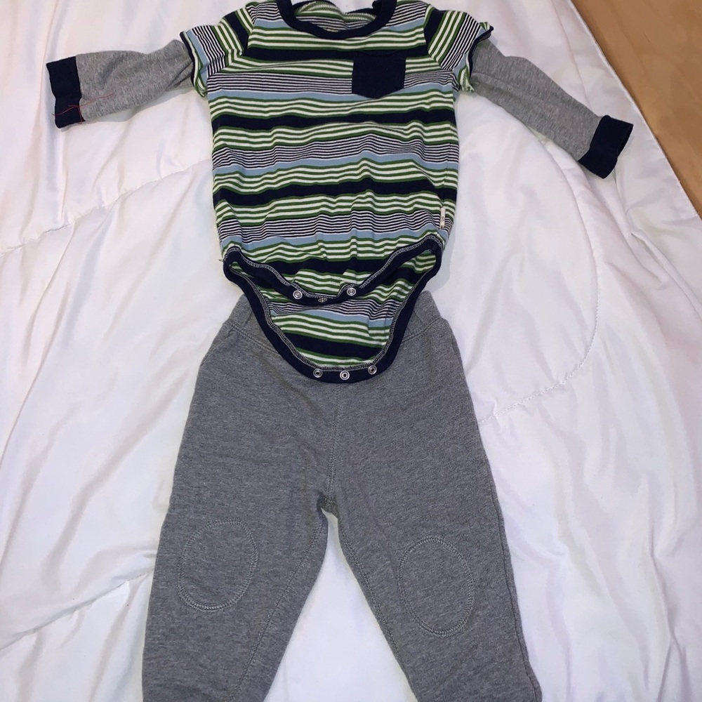 Set of sweatpants and long sleeve